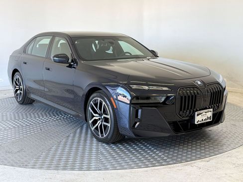 New 2026 BMW 760i xDrive AWD/4WD image 7