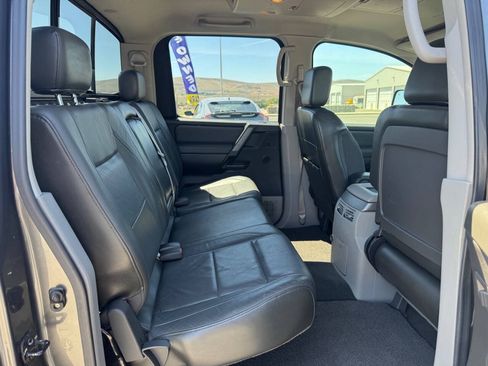 Used 2004 Nissan Titan LE w/ (Tow) Big Tow Pkg RWD image 6
