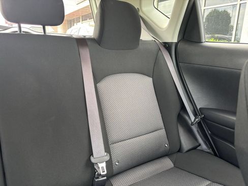 Used 2025 Kia Soul LX w/ LX Technology Package FWD image 35