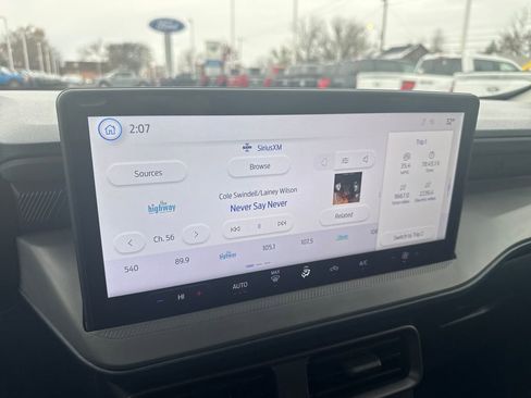 Used 2025 Ford Maverick XL image 29