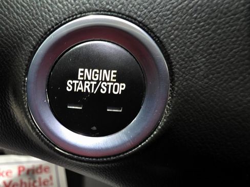 Used 2021 GMC Terrain SLE image 41