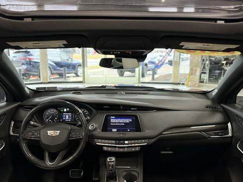 Used 2019 Cadillac XT4 Sport image 30