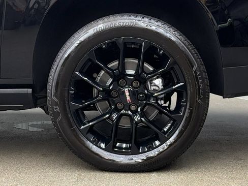 Used 2026 GMC Yukon XL Denali w/ Sun & Power Step Package AWD/4WD image 12