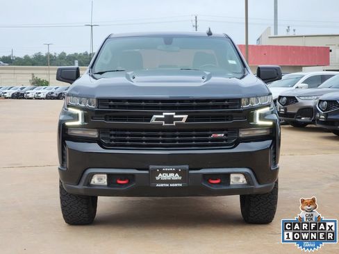 Used 2021 Chevrolet Silverado 1500 LT Trail Boss w/ LPO, Dark Essentials Package AWD/4WD image 2