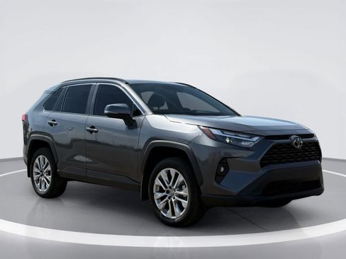 Used 2025 Toyota RAV4 XLE Premium w/ Weather Package FWD image 5