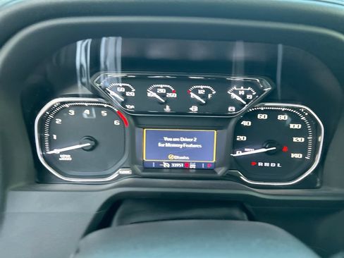 Used 2022 GMC Sierra 1500 AT4 w/ AT4 Premium Package AWD/4WD image 11
