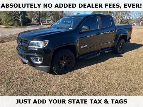 Used 2020 Chevrolet Colorado Z71 w/ Z71 Midnight Edition image 2