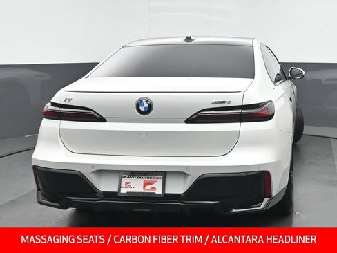 Used 2023 BMW i7 xDrive60 AWD/4WD image 4
