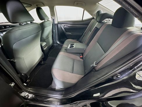 Used 2017 Toyota Corolla LE image 25