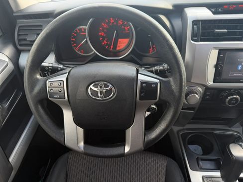 Used 2010 Toyota 4Runner SR5 AWD/4WD image 23