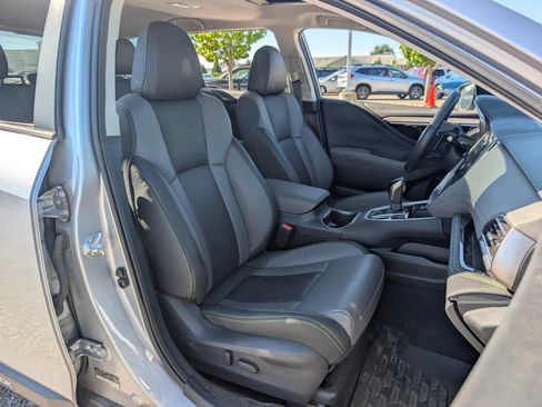 Used 2024 Subaru Outback Onyx Edition XT AWD/4WD image 33