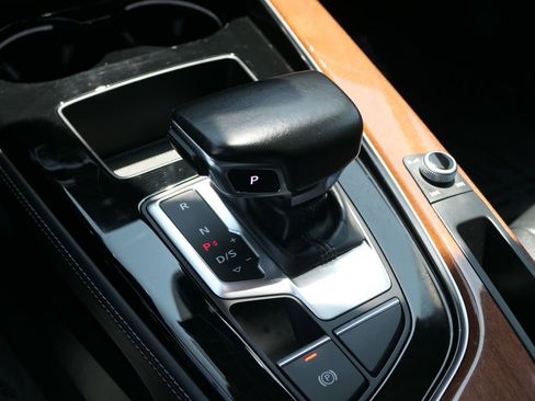 Used 2022 Audi A4 2.0T Premium Plus image 24