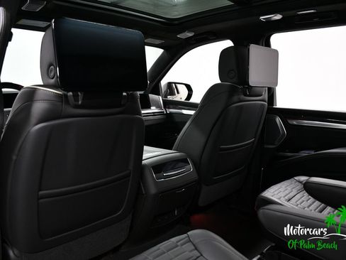 Used 2026 Cadillac Escalade ESV V w/ LPO, ONYX Package AWD/4WD image 61