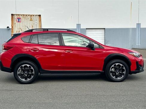 Certified 2023 Subaru Crosstrek 2.0i image 3