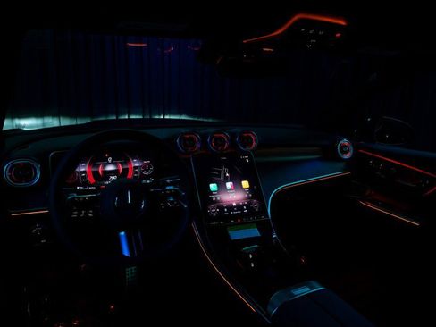 New 2025 Mercedes-Benz GLC 300 image 14