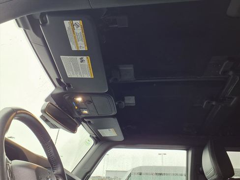 Certified 2025 Ford Bronco Outer Banks image 19