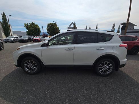 Used 2016 Toyota RAV4 Limited image 7