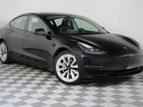 Used 2021 Tesla Model 3 Long Range image 32