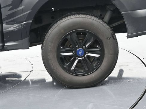 Used 2016 Ford F150 XL w/ Equipment Group 101A Mid AWD/4WD image 13