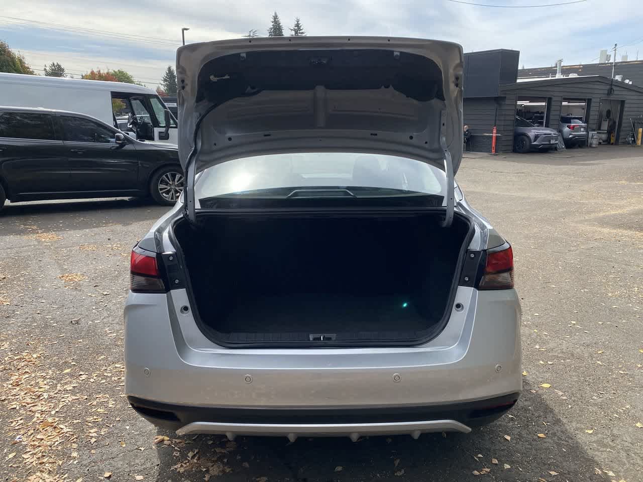 Used 2024 Nissan Versa SV FWD image 29