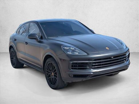 Used 2020 Porsche Cayenne S image 3