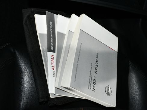 Used 2020 Nissan Altima 2.5 SR w/ Premium Package FWD image 98