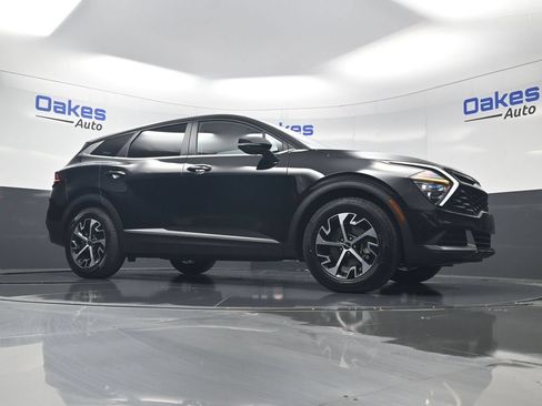 Certified 2024 Kia Sportage EX FWD image 39