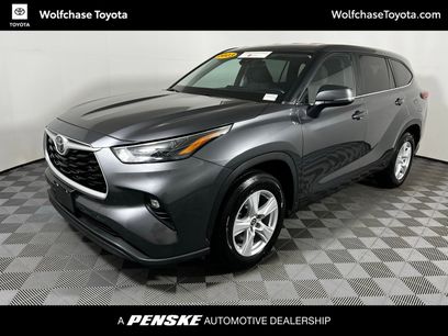 Used 2023 Toyota Highlander LE