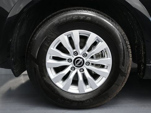 Used 2023 Nissan Armada SV image 9