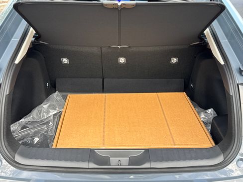 New 2027 Toyota Prius LE FWD image 13