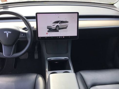 Used 2022 Tesla Model Y Long Range AWD/4WD image 42
