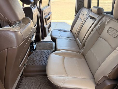 Used 2019 RAM 3500 Limited image 30