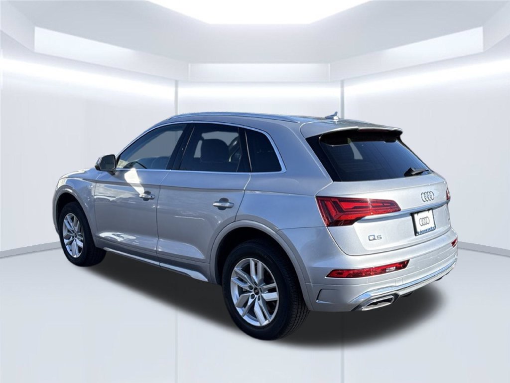 Used 2024 Audi Q5 2.0T Premium w/ Convenience Package AWD/4WD image 4