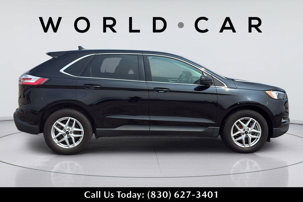 Used 2023 Ford Edge SEL AWD/4WD image 3