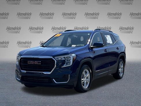 Used 2023 GMC Terrain SLE w/ Driver Convenience Package image 5