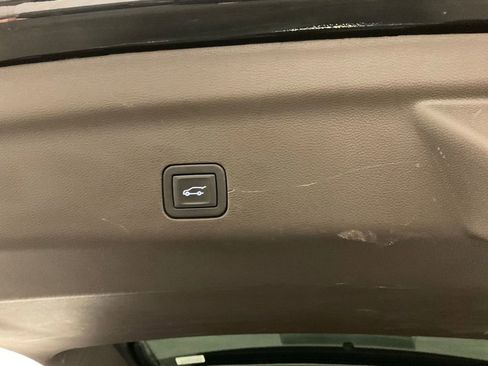 Used 2024 GMC Yukon XL Denali w/ Denali Reserve Package AWD/4WD image 34