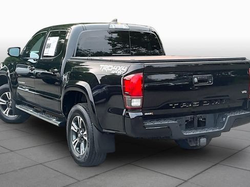 Certified 2018 Toyota Tacoma TRD Sport AWD/4WD image 12