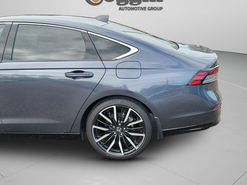 Used 2023 Honda Accord Touring image 28
