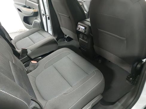 Used 2023 GMC Acadia SLE w/ Driver Convenience Package image 11