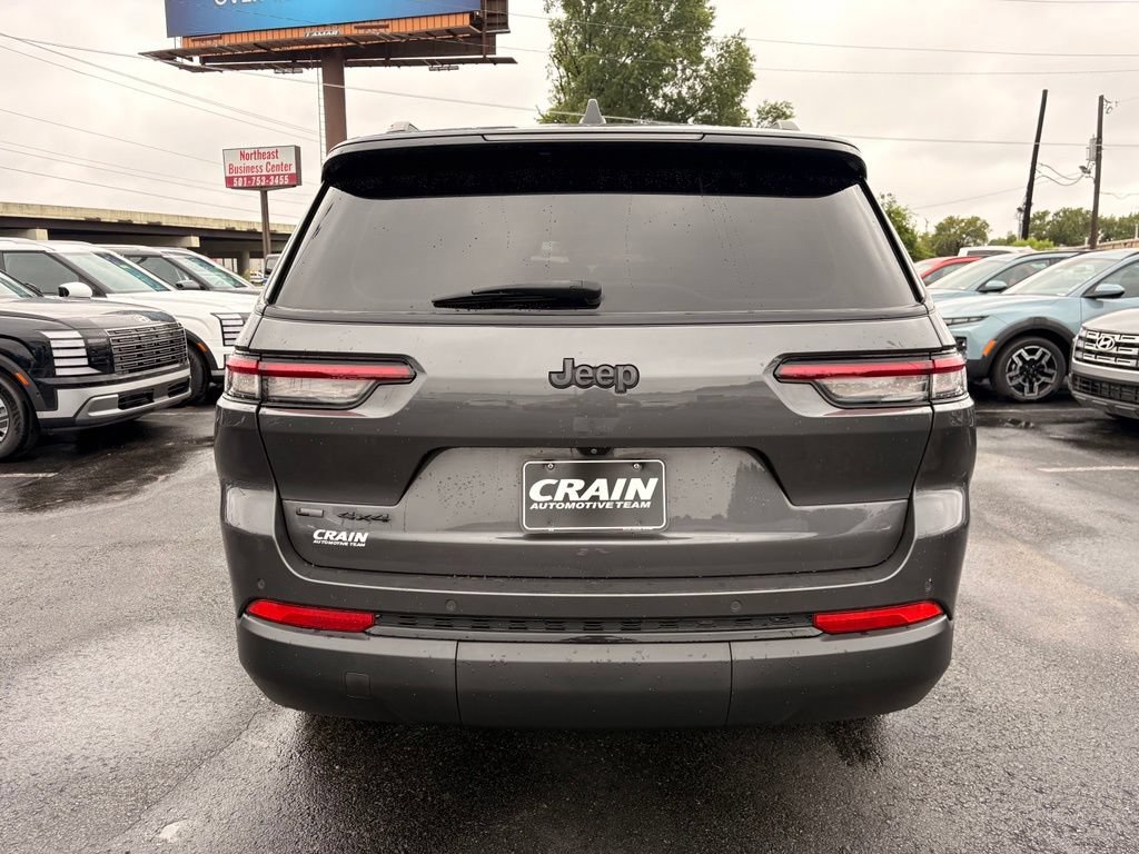 Used 2023 Jeep Grand Cherokee L Laredo AWD/4WD image 6