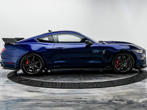 Used 2020 Ford Mustang Shelby GT500 w/ Carbon Fiber Track Pack image 16