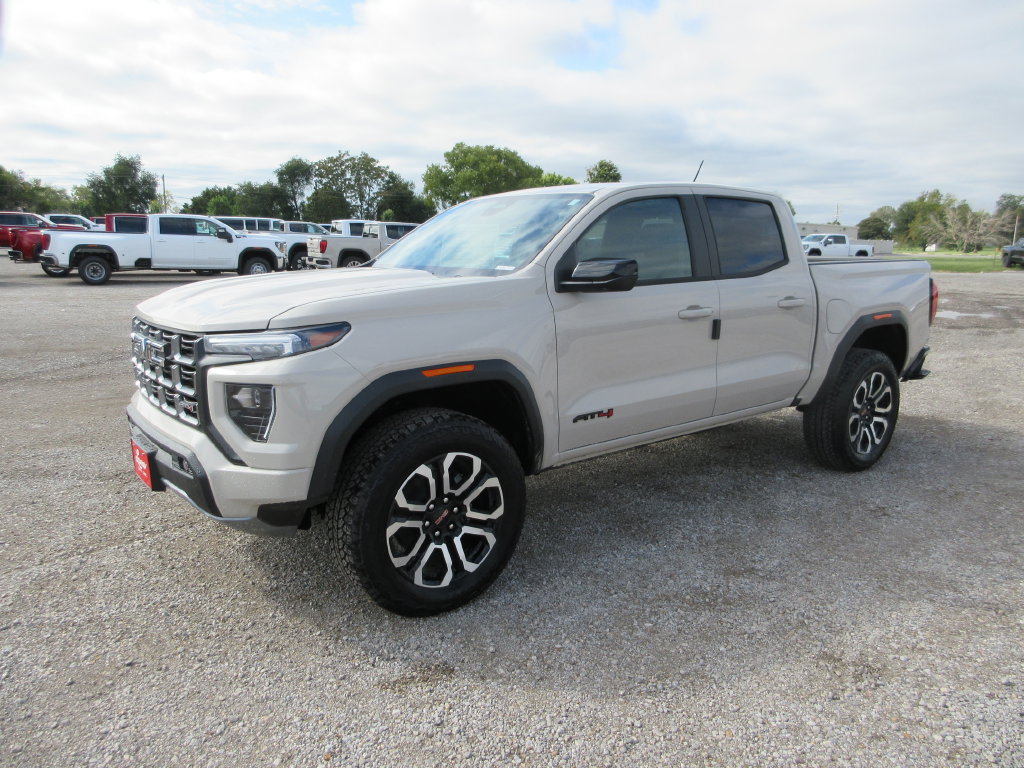 New 2026 GMC Canyon AT4 w/ Nightfall Essentials Package AWD/4WD image 9