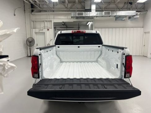 New 2026 Chevrolet Colorado LT AWD/4WD image 17