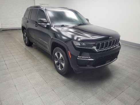 Used 2023 Jeep Grand Cherokee 4WD 4xe image 11