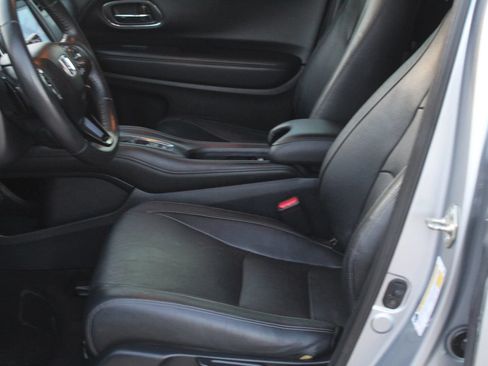 Used 2019 Honda HR-V EX-L image 17