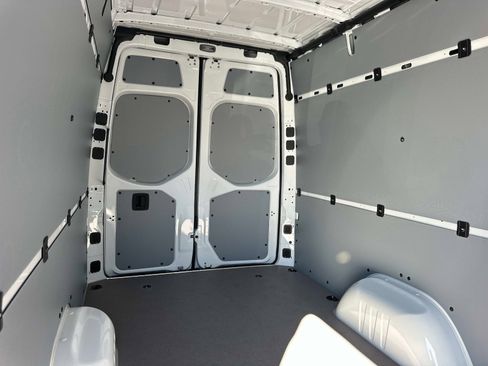 New 2026 Mercedes-Benz Sprinter 2500 image 7
