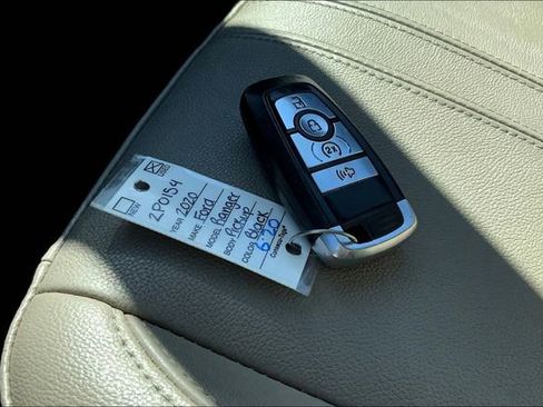 Used 2020 Ford Ranger Lariat w/ Equipment Group 501A Mid image 11