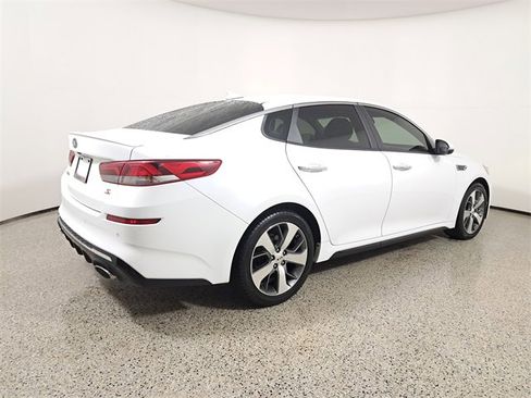 Used 2019 Kia Optima S image 5