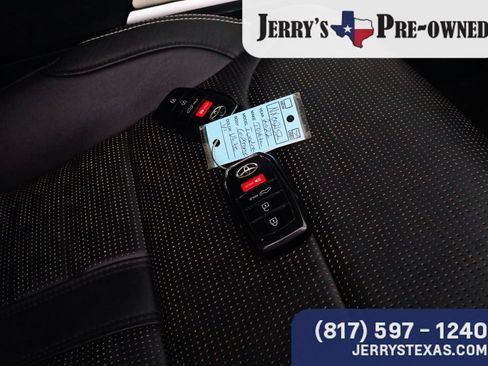 Used 2022 Toyota Tundra Capstone AWD/4WD image 29