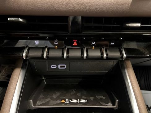 Certified 2025 GMC Canyon Denali AWD/4WD image 25